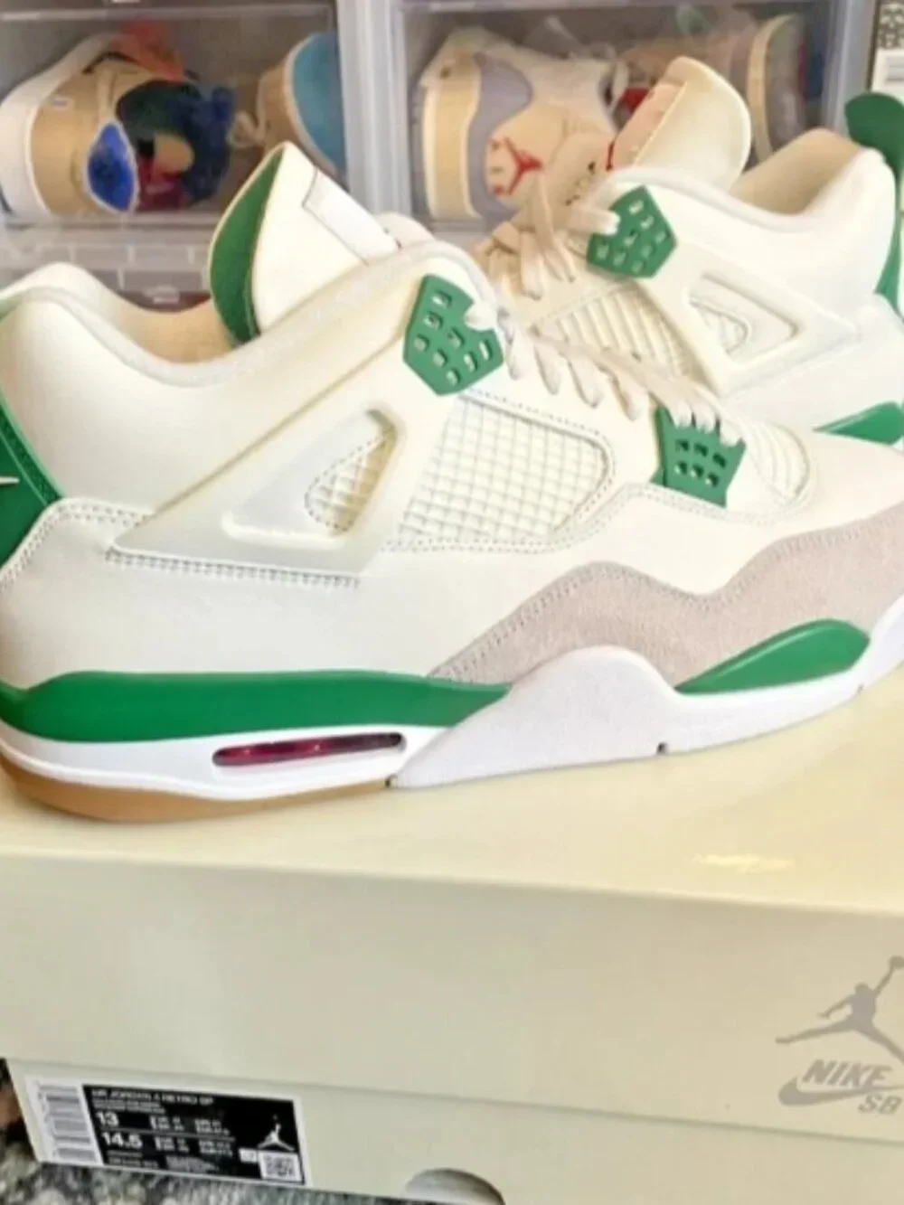 Mens Nike Air Jordan Retro 4 SB Pine Green White